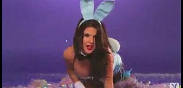  Amanda Cerny playboy bunny